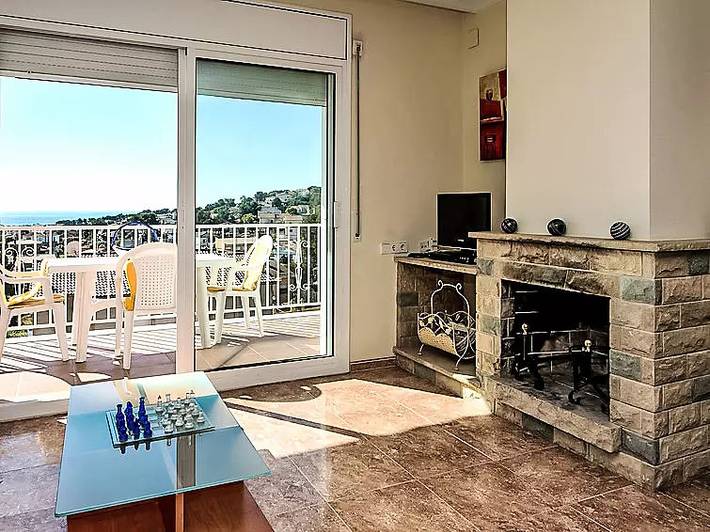 Chalet para 8 personas, con Balcón y Terraza además de Jardín y Piscina en Bajo Penedés - 4