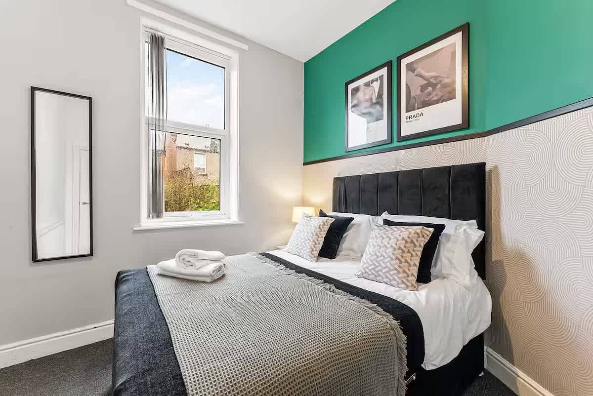 Perfect Booking | 4 Bed Home in Sheffield in Sheffield, South Yorkshire