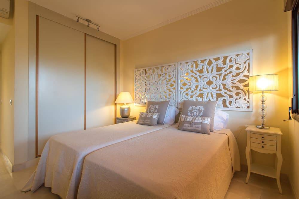 Ganze Wohnung, Luxuswohnung In Strandnähe Mit Meerblick In Estepona in Buenas Noches, Estepona