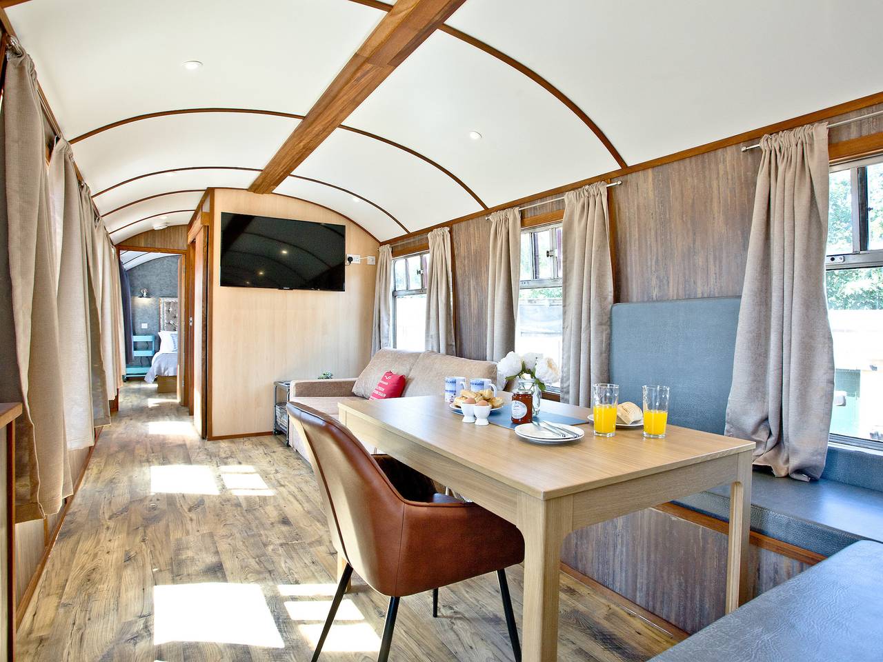 Brunel Boutique Railway Carriage 2 in Dawlish Warren, Dawlish