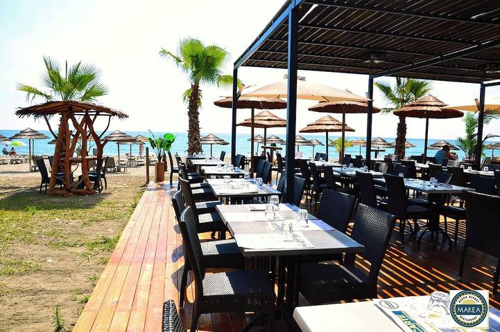 Apartamento entero, Bungalow junto al mar con playa equipada in Santa-Lucia-di-Moriani, Región de Corte
