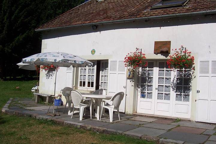 Gîte pour 5 personnes, avec terrasse à Ternuay-Melay-et-Saint-Hilaire