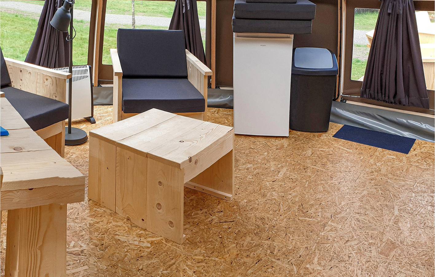 Wohnwagen für 4 Personen mit Garten in Drenthe
