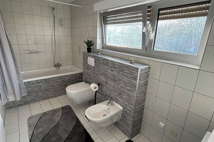 Ganze Wohnung, Stielvolle Etagenwohnung in bester Lage in Main-Kinzig-Kreis