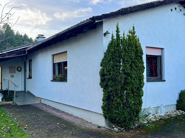 Appartement entier, Appartement « Lerchenglück » avec terrasse privée, jardin commun et Wi-Fi in Lottstetten, Hautes Forêts-Noires
