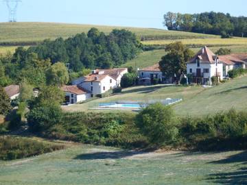 Maison d’hôte pour 8 personnes, avec jardin ainsi que piscine et vue à Nanteuil-Auriac-de-Bourzac