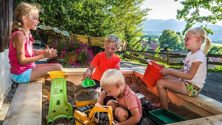 Hütte für 6 Personen, mit Garten und Sauna in Burgberg im Allgäu