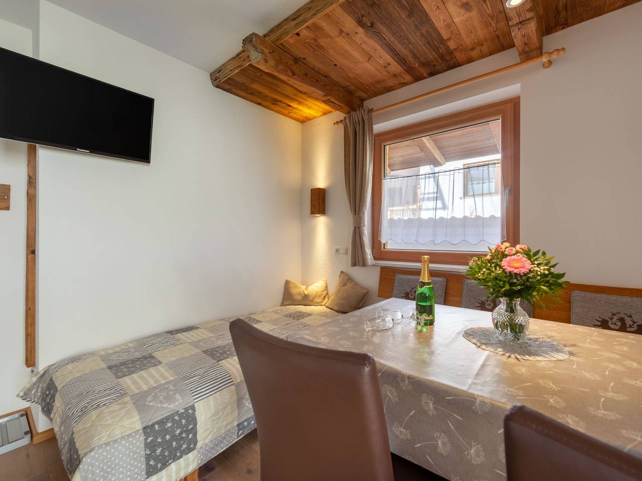 Ganze Wohnung, Appartment Landhaus in Ramsau im Zillertal, Zillertaler Alpen