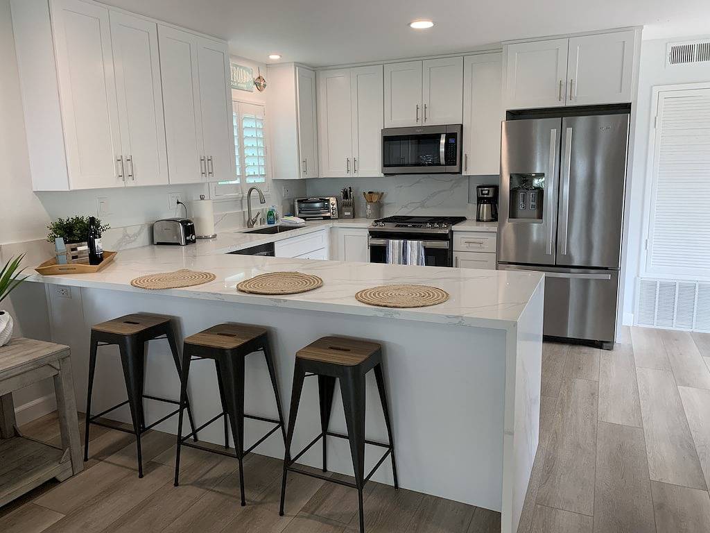 Ocean Front, großer Garten, geräumig, A / C, Surfbretter / Beach Gear in Encinitas, San Diego County