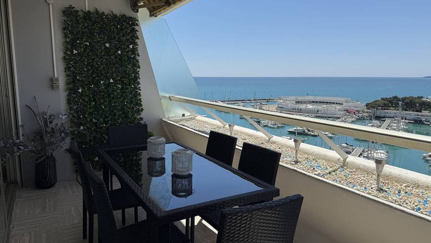 Holiday letting for 6 people in Villeneuve-Loubet