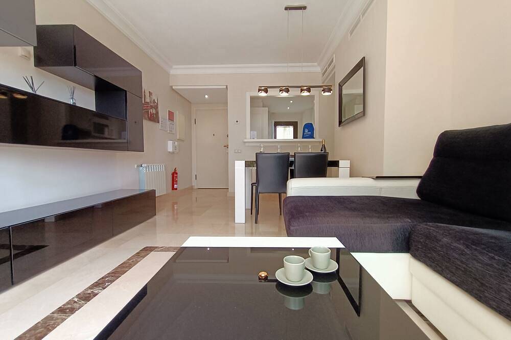 Entire apartment, Penthouse apartment with jacuzzi in Roda Golf, San Javier