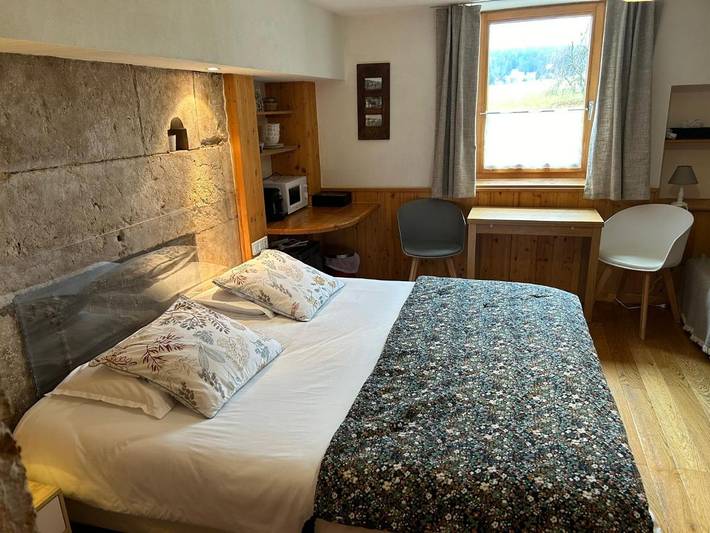 Chambre d’hôte pour 2 personnes, avec jardin et vue, animaux acceptés à Les Rousses - 3