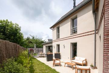 Maison De Vacances pour 8 Personnes dans Lancieux, Côte d’Émeraude, Photo 1