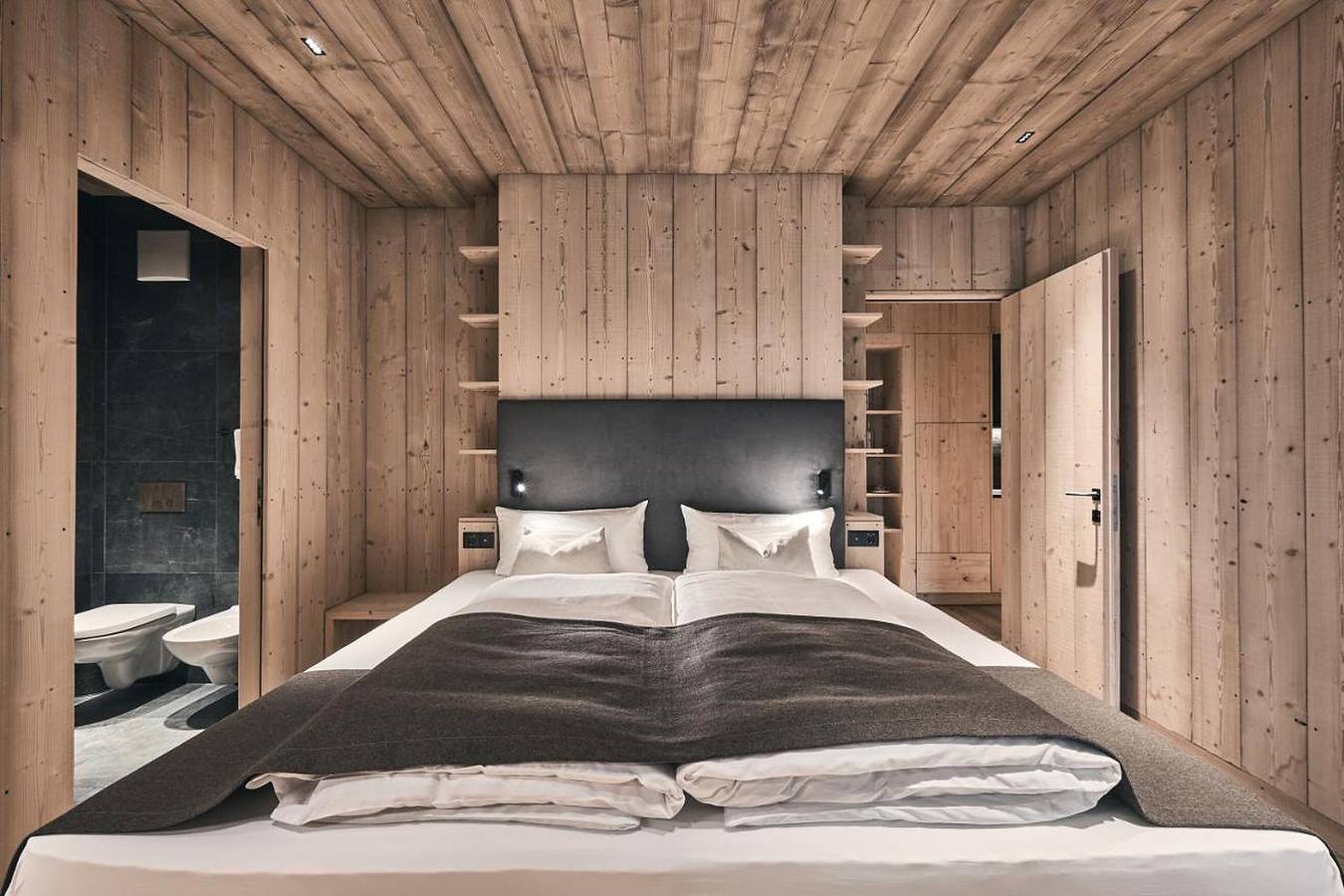 Chalet 'Ruhiges Waldchalet' mit Bergblick, privater Terrasse und Wlan in Bichl (Ratschings), Ratschings