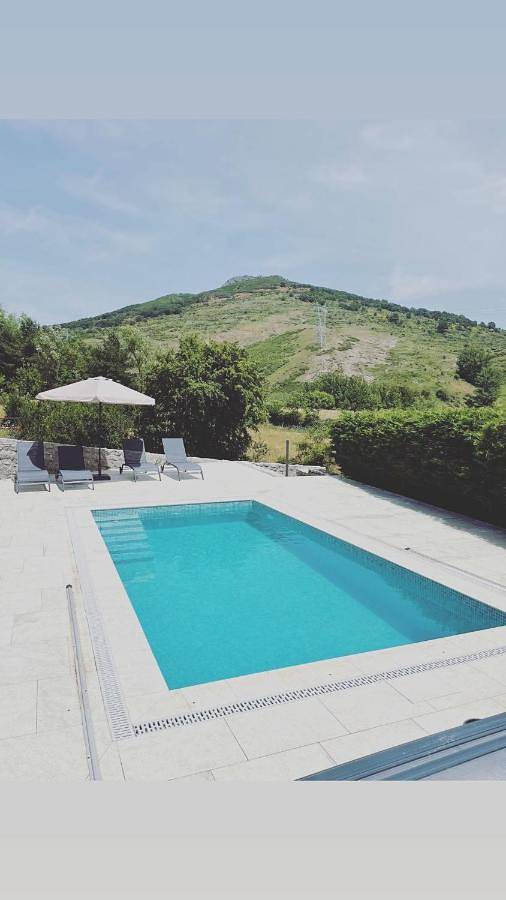 Casa de vacaciones para 8 personas, con piscina y jardín en Montaña de Luna - 2