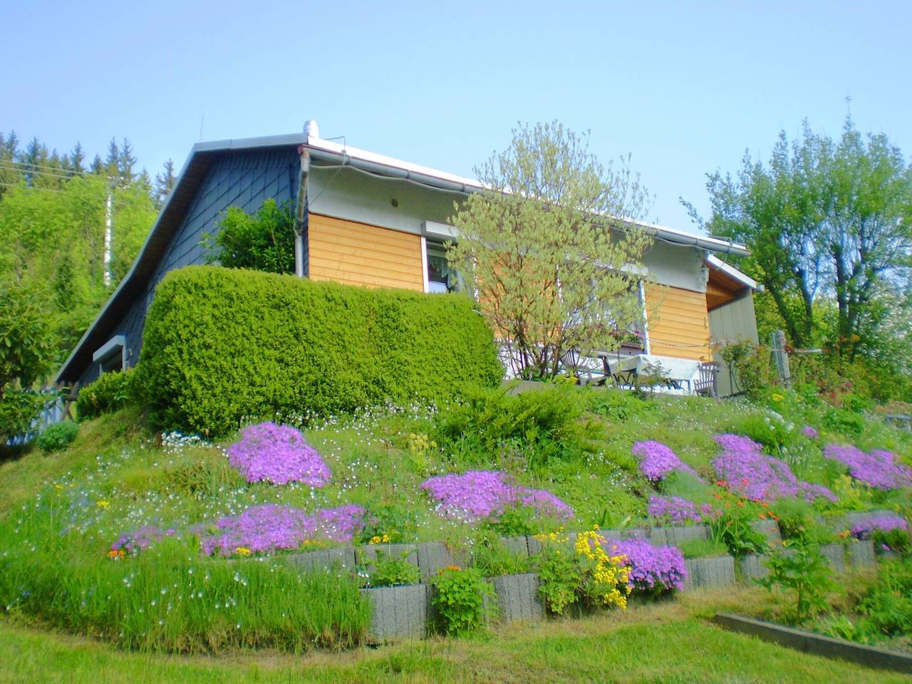 Ferienhaus für 4 Personen mit Terrasse in Neuhaus am Rennweg, Rennsteig