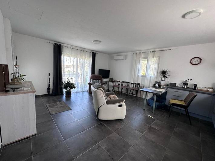 Location de vacances pour 4 personnes, avec Balcon et Terrasse ainsi que Jardin et Vue dans Bravone