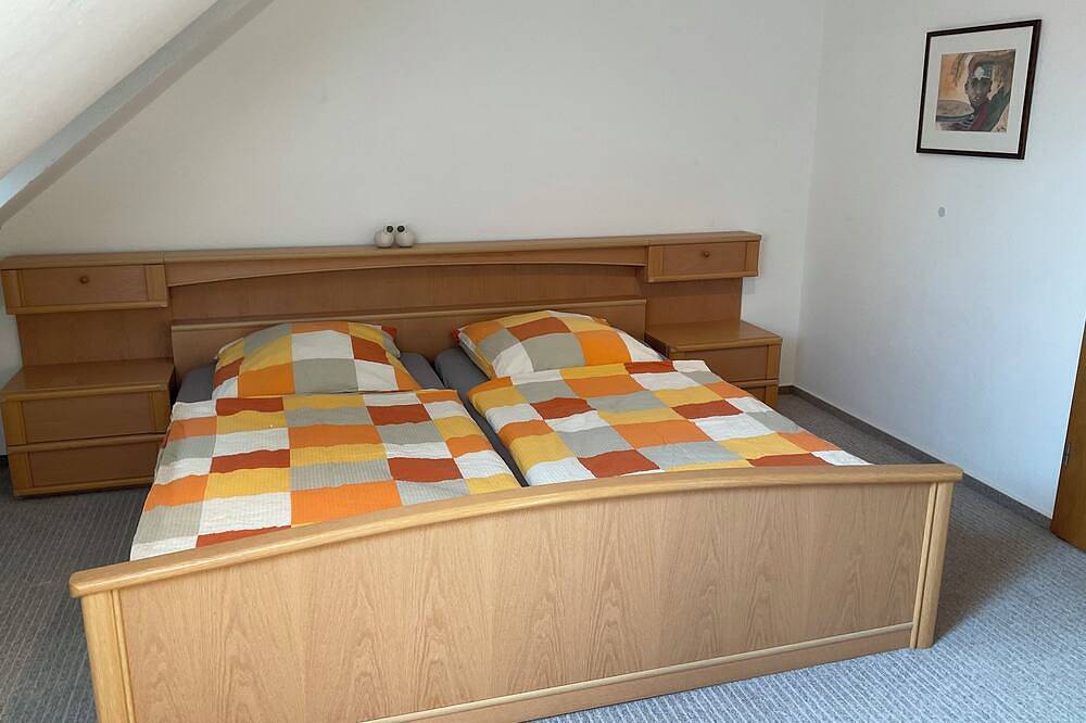 Ganze Wohnung, Idyllisch geleg. 90m2 Fewo für Fam.+Reisende bis 5 Per.+Garten+Terr nordseenah 🐟 in Upgant-Schott, Nordseeküste