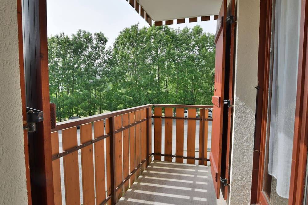 Entire apartment, Cozy Apartment Near Ski Lifts and Hiking Trails in Bernex in Bernex, Thonon-les-Bains region
