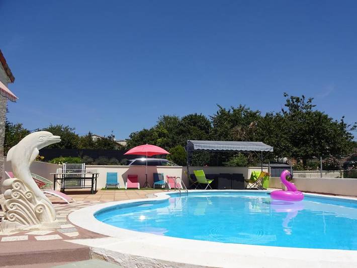Maison d’hôte pour 3 personnes, avec Terrasse ainsi que Jardin et Piscine à Fontenille (Charente)