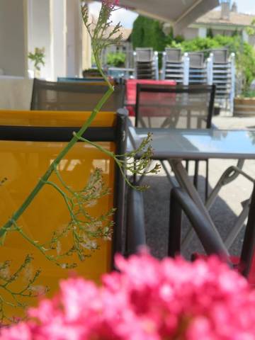 Hôtel pour 2 personnes, avec terrasse et vue à Revest-des-Brousses