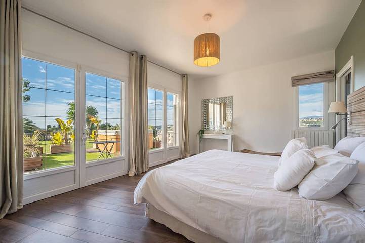 Location de vacances pour 10 personnes, avec jardin, animaux acceptés dans Allianz Riviera - 2