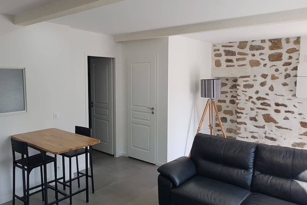 Entire apartment, Appartement Entre Saint-malo, Dinard, Dinan et Dol in Miniac-Morvan, Saint-Malo region