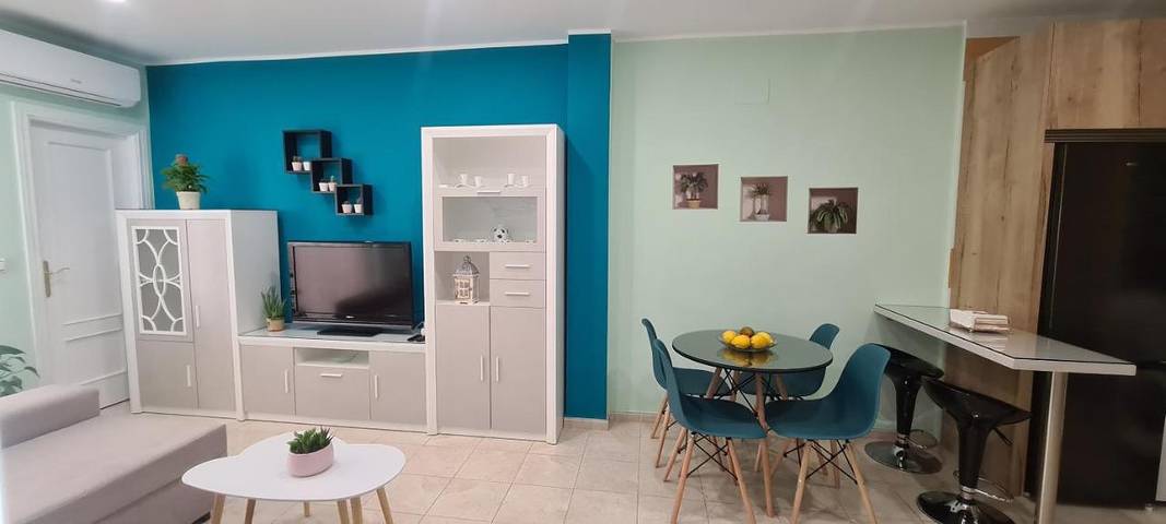 Apartamento para 2 personas, con piscina y balcón en Baeza