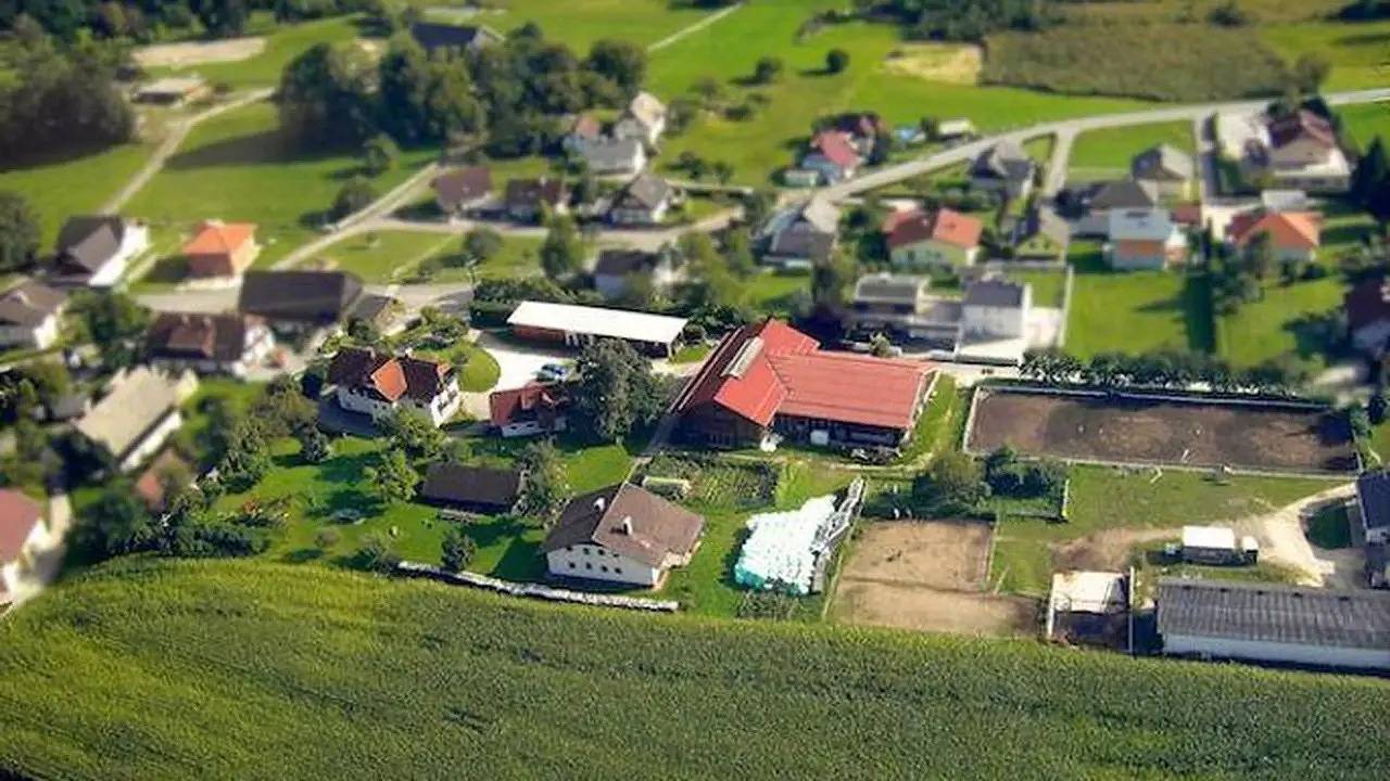 Ganze Ferienwohnung, Ferienwohnung für 6 Personen (72 m²) in Wernberg in Wernberg, Villach-Land