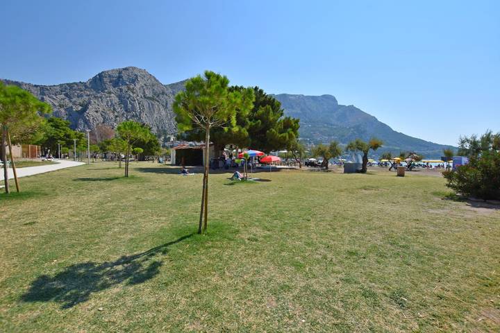 Ferienwohnung für 9 Personen, mit Terrasse und Ausblick in Omis - 3