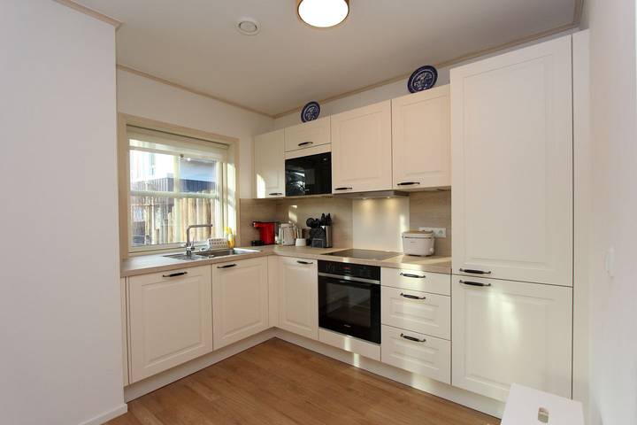 Modernes Ferienhaus Ilse mit Kamin, Sauna und großzügiger Terrasse in Prerow in Prerow, Fischland - Darß - Zingst