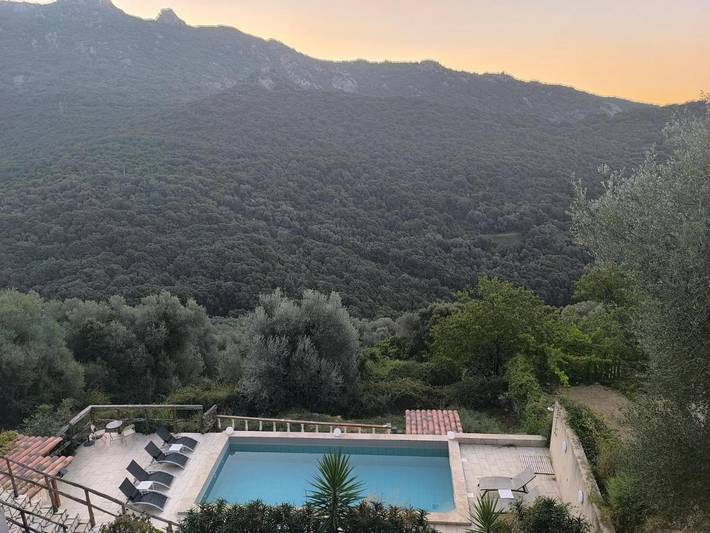 Maison d’hôte pour 3 personnes, avec vue ainsi que piscine et terrasse à Olmeto - 3