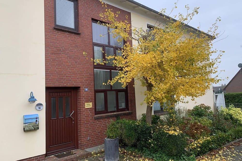 Ganze Wohnung, Ferienhaus Strandlust - Ferienwohnung Meisterwohnung in Eckwarden, Butjadingen