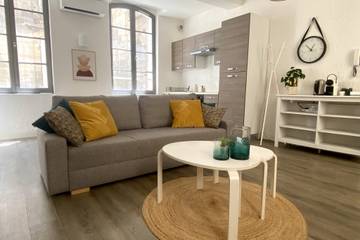 Gîte pour 4 personnes, avec jardin, adapté aux familles à Avignon