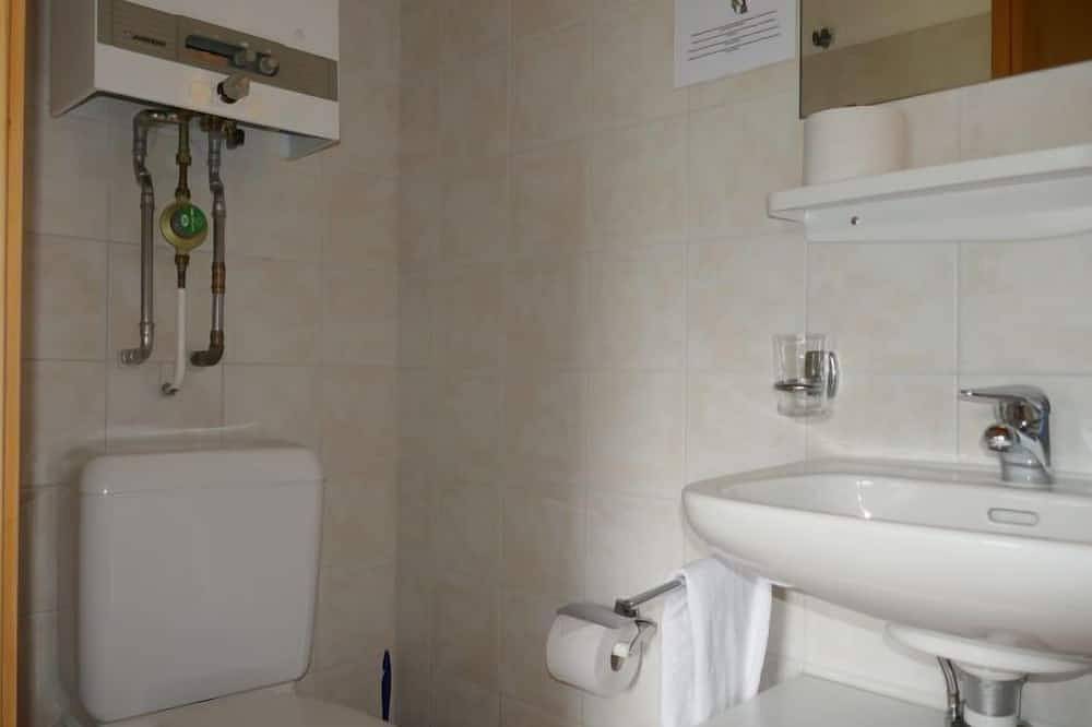 Rustico Edel in Blenio, Lepontinische Alpen