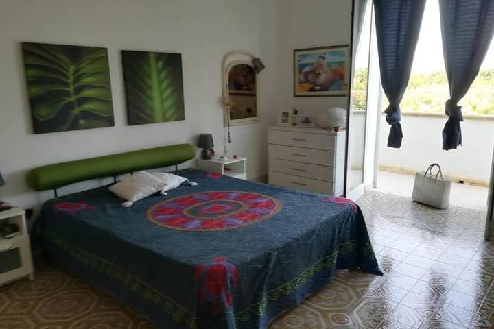 Casa vacanza per 4 persone, con panorama e terrazza, con animali domestici in Scala di Furno