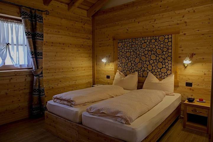 Chalet Eco-Lodge Faè - Garden Chalet in Sant'Antonio di Mavignola, Comune di Pinzolo