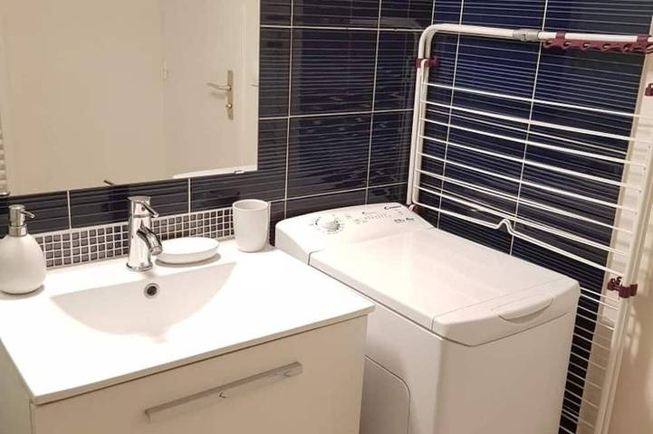 Gîte pour 4 personnes, avec balcon dans Plage du Chay - 4