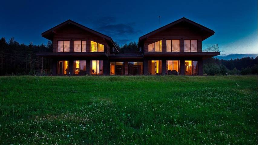 Aparthotel para 4 personas, con jardín además de jacuzzi y sauna - 1