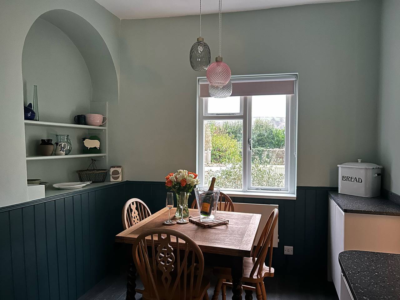 Entire apartment, Secret Garden, 34C Clarence Street in Dartmouth, Devon