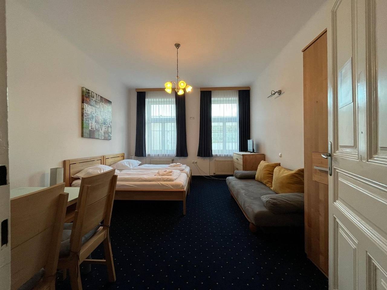 Ganze Ferienwohnung, Mariazellerhof Room 102 in St. Pölten, Mostviertel Region