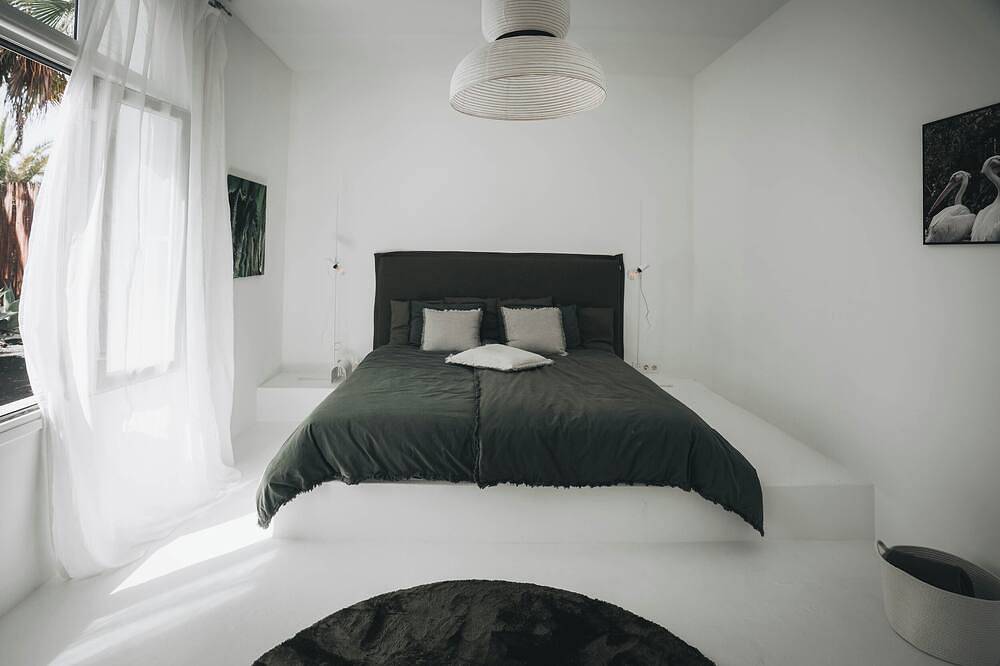 Lanzarote hideaway - luxury villa, private heated pool and gym in Tiagua, Teguise