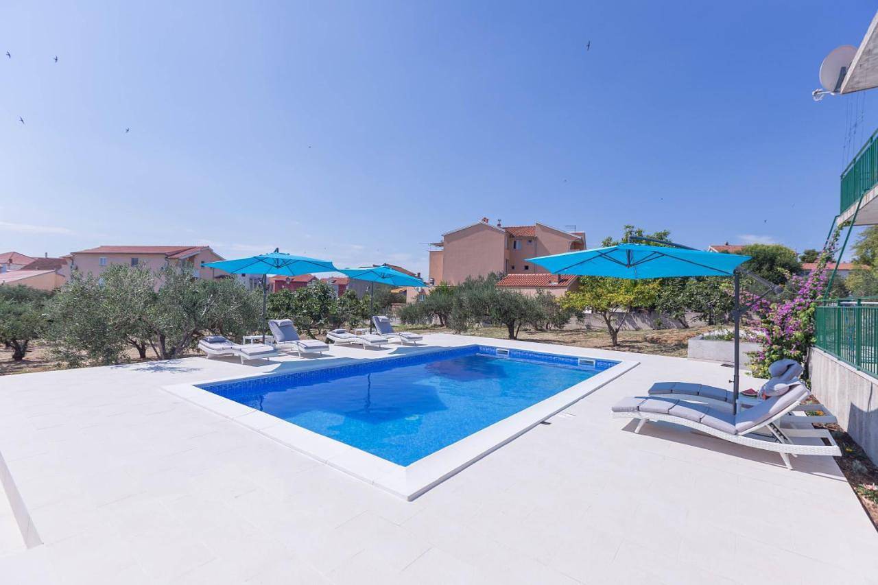 Neu! Pool Ferienhaus 2+1 in Vodice in Vodice, Šibenik-Knin