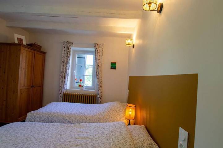 Gîte pour 6 personnes, avec jardin à Maurens - 4