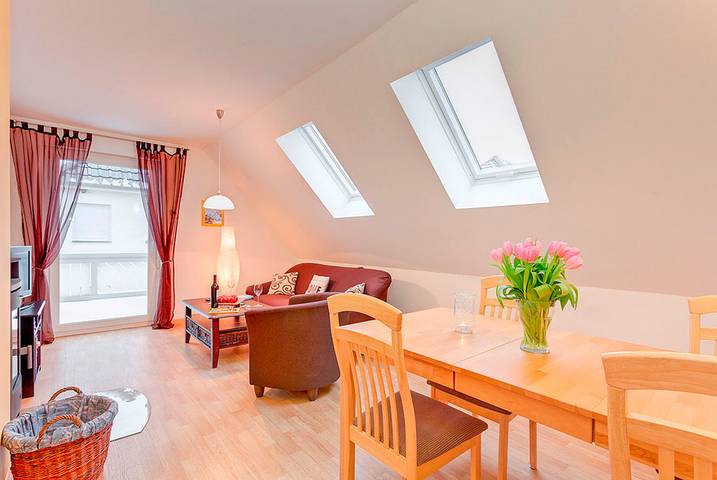 Ferienwohnung für 4 Personen, mit Balkon und Terrasse sowie Garten in Pudagla - 2