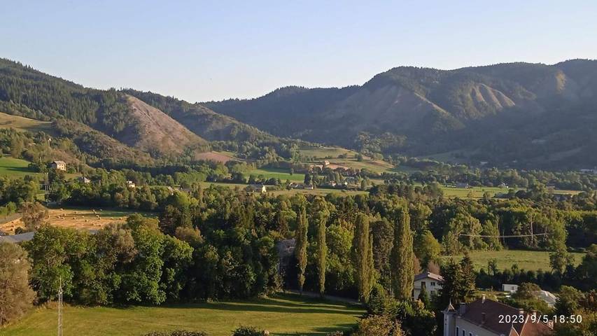 Gîte pour 4 personnes, avec vue à Seyne-les-Alpes - 2