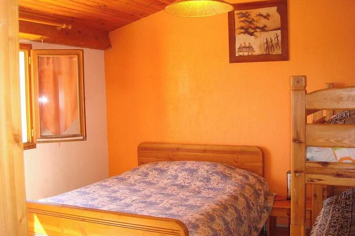 Location de vacances pour 12 personnes, avec jacuzzi ainsi que jardin et sauna à Camps-sur-l'Agly - 3