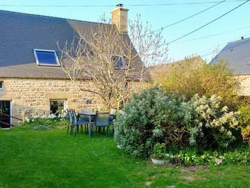 Gîte pour 6 personnes, avec jardin, animaux acceptés à Cosqueville