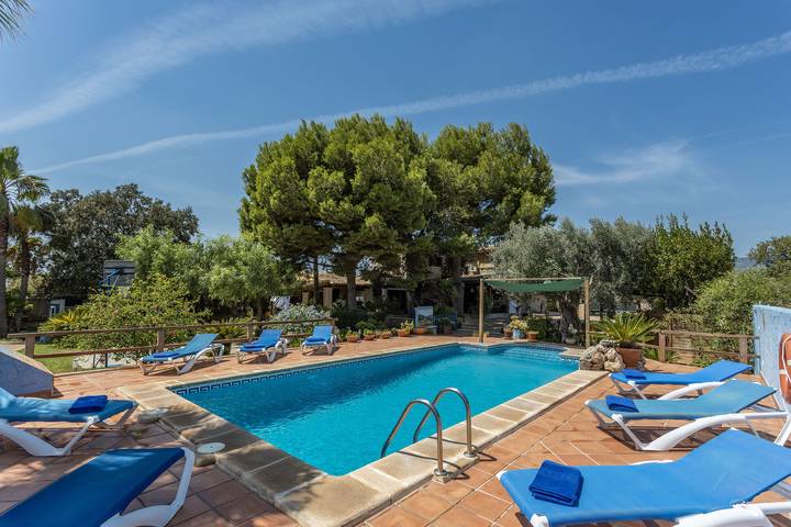 Villa voor 8 personen, met tuin en terras in Inca