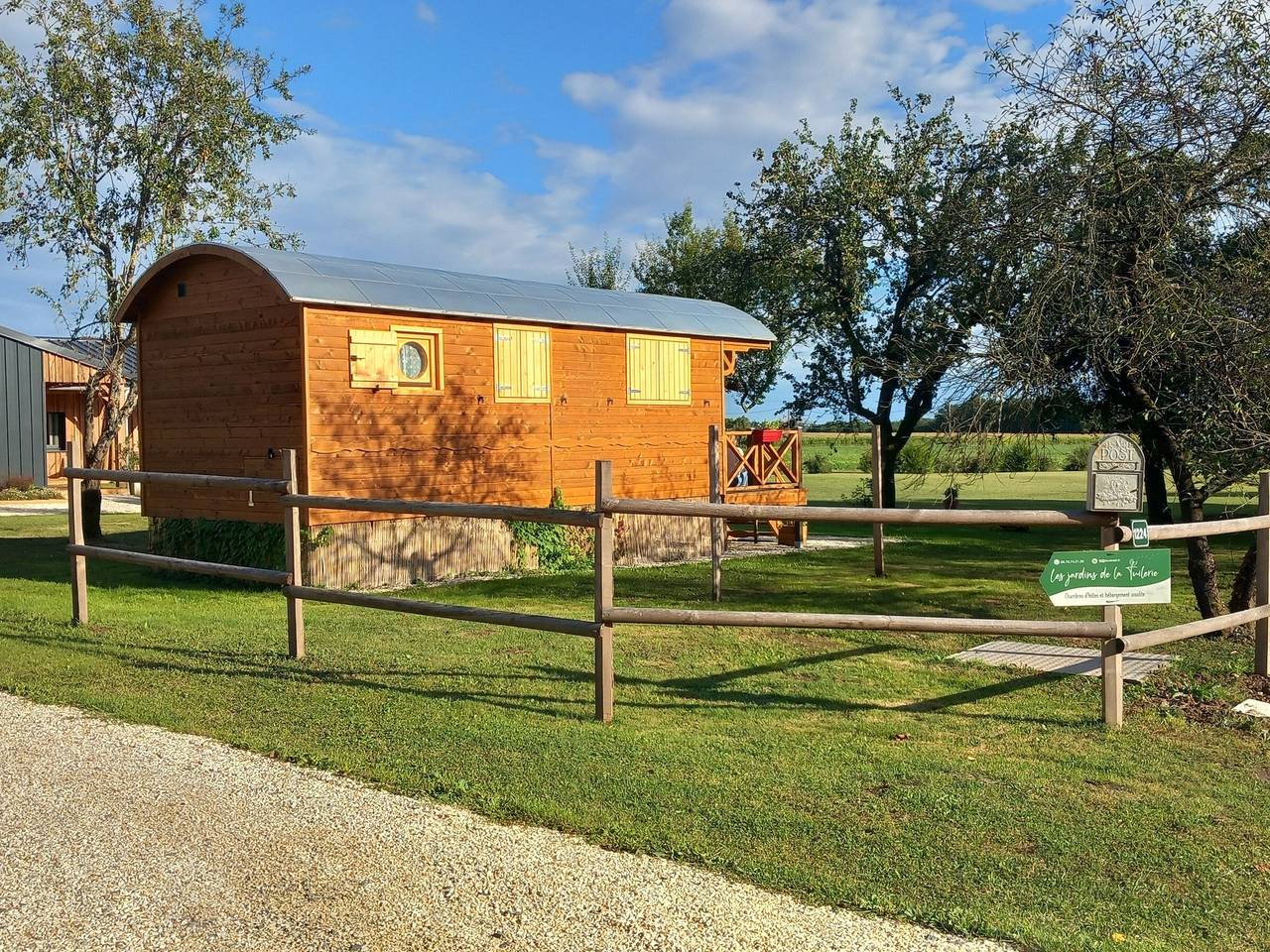 Expérience unique en roulotte au cœur du Berry in Faverolles, Vallée de la Loire